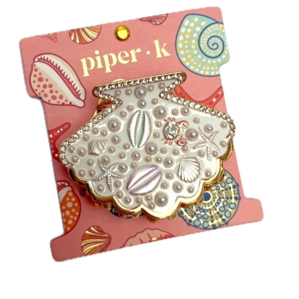 🤍▪️ Piper K ▪️Shell-Shaped Metal Claw Hair Clip with Pearls and Rhinestones
